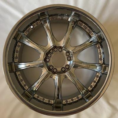 Car rims (4)
