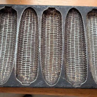 Cast iron cornstick pan