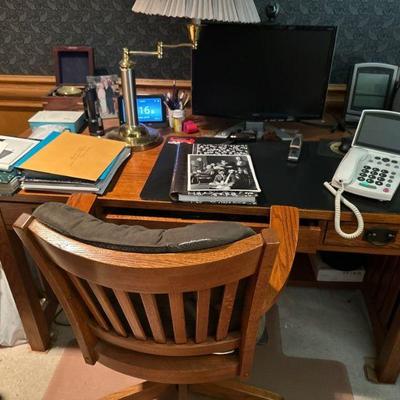 Office desk & chair