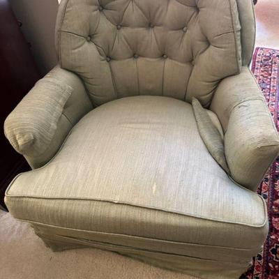 Accent chair