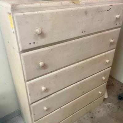 Dresser 