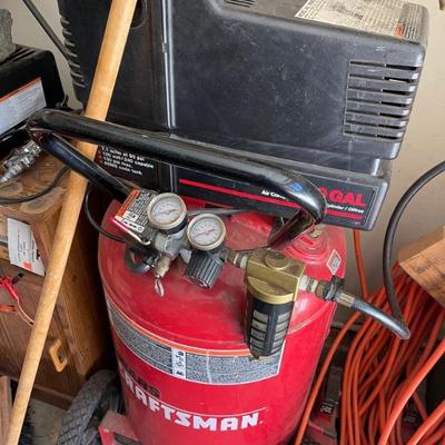 Air compressor 