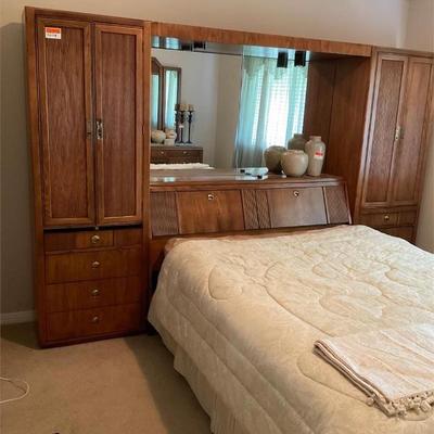 Bedroom Cabinet Bed Set