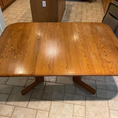 oak dining table