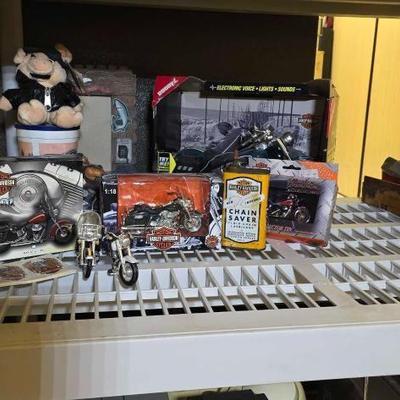#50258 • Harley-Davidson Memorabilia
