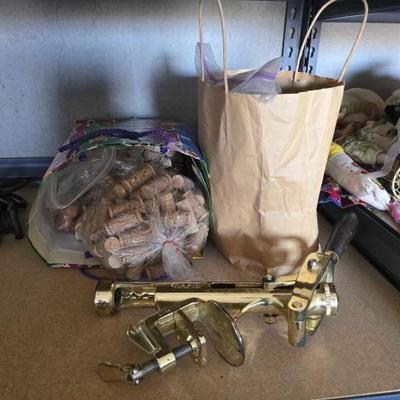#12094 • Rapid Bar Wine Bottle Opener and Bags of Corks
