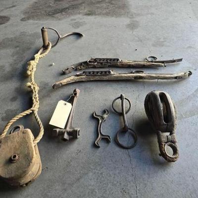#22014 • Vintage Tool, Farm Equipment
