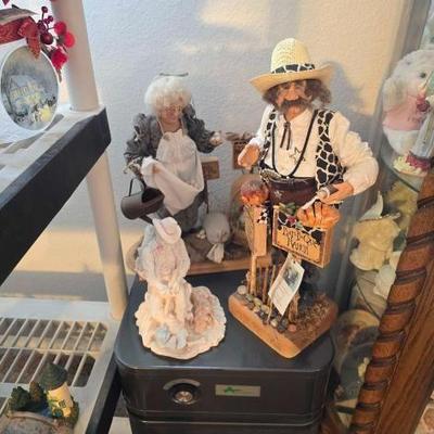 #60588 • (2) Porcelain Dolls and (1) Statue
