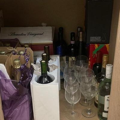 #50128 • Decorative Liquor Wine and Champagne Bottles with Wine Glasses
