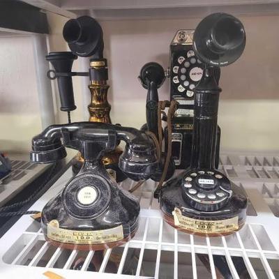 #1060 • (4) Vintage Jim Beam Telephone Decanters
