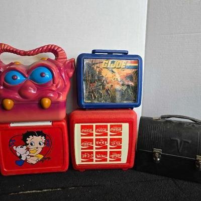 #10430 • (5) Vintage Plastic Lunch Boxes
