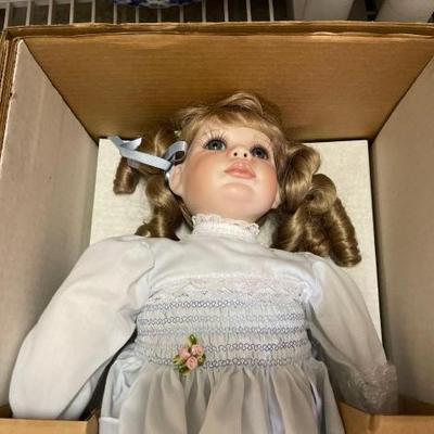 #50006 • 4 Dolls
