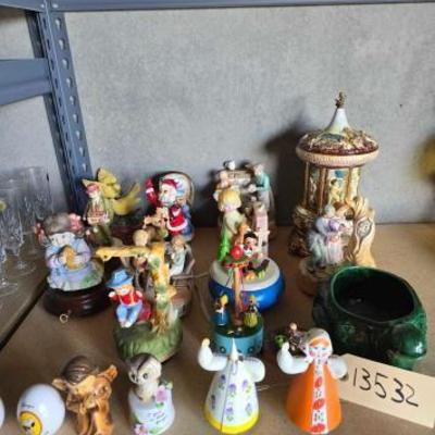 #13532 • Glass Figurines, Nic-Nac & more
