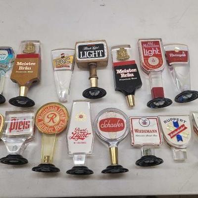 #1092 • (15) Beer Tap Handles
