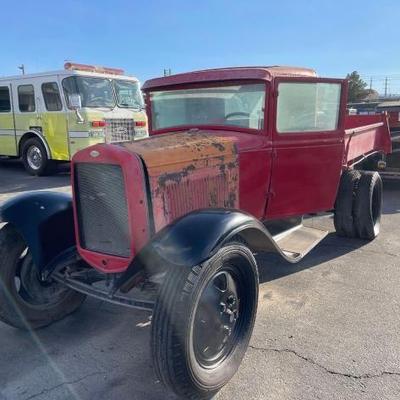 #109 • Ford Dump Truck
