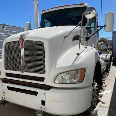 #141 • 2013 Kenworth T400 Truck
