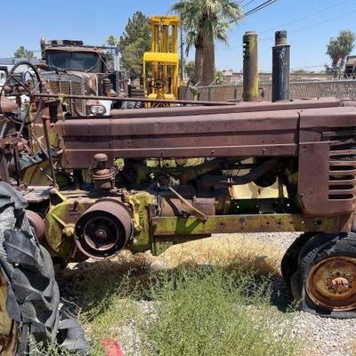 #66 • John Deere Tractor
