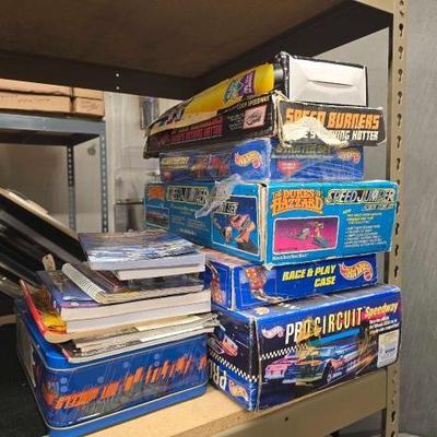 #10724 • Hot Wheels Race Sets, Books, Coloring Book, Posters
