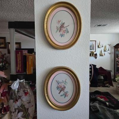 #60050 • Two Decorative Pictures
