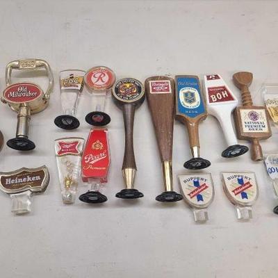 #1088 • (16) Beer Tap Handles
