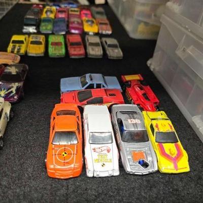 #10714 • (7) Vintage Hot Wheels Crashers
