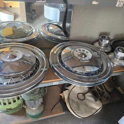 #22010 • Set of 4 55 Ford Hubcaps,2MA/AM Hubcaps, 2 screw caps
