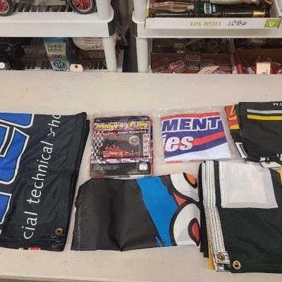 #1166 • (6) Assorted Flags
