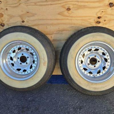 #22118 • 2 Silvertown Radial Wheels
