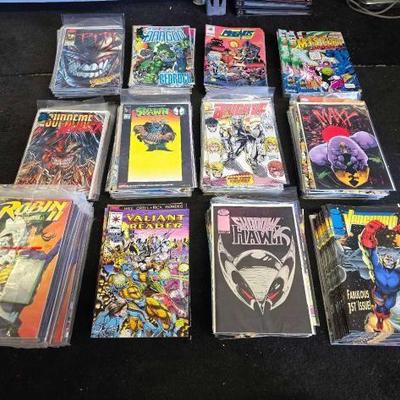 #10472 • (237) DC Comic Books
