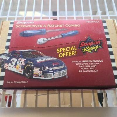 #10022 • Snap-on Screwdriver & Ratchet Combo
