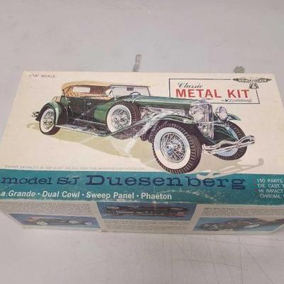 #1532 • Hubley 1:18 Scale Model SJ Duesenberg Classic Metal Kit
