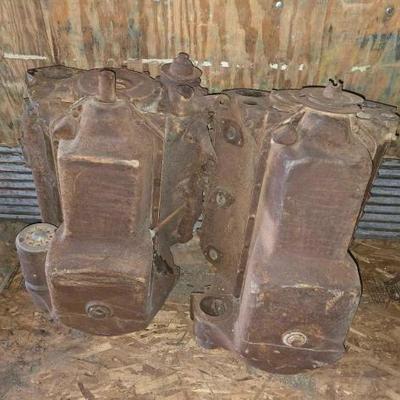 #2308 • (2) Ford Flathead V8 Engines
