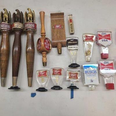#1070 • (17) Beer Tap Handles
