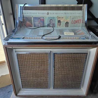 #24000 • Finest Stereo LP Albums of the month on 33 Records Jukebox.
