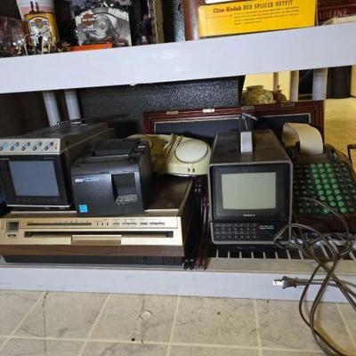 #50262 • Vintage Electronics
