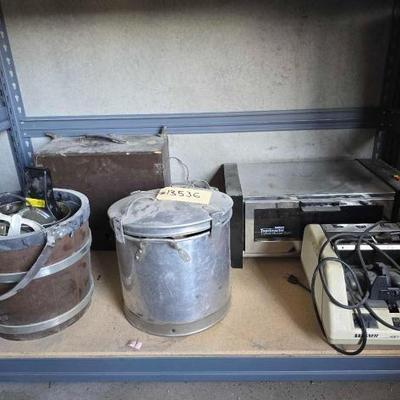 #13536 • Ice Cream Maker , Broiler Oven & more
