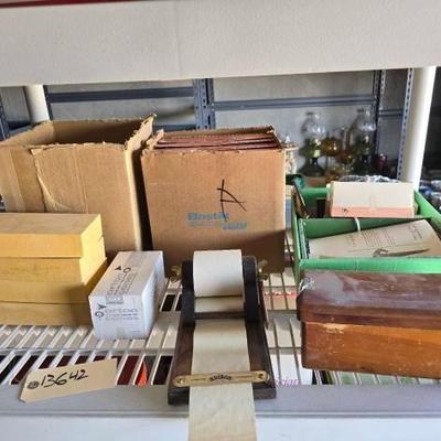 #13642 • Sewing Stuff Buttons Vintage Cordless edison Calculator & more

