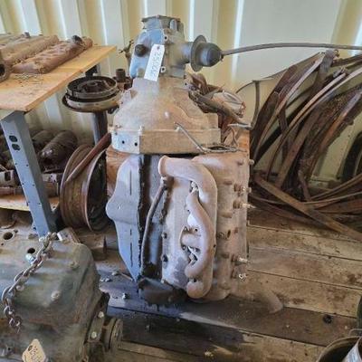 #2516 • Classic Car Motor
