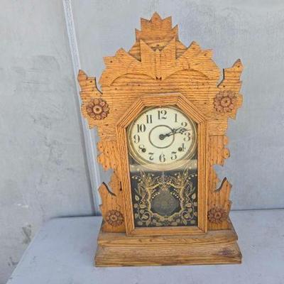 #13038 • Vintage Wooden Gingerbread Mantle Clock with Key
