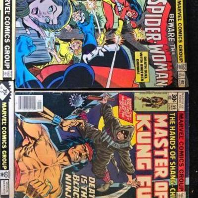 #10446 • (28) Marvel Comics Book
