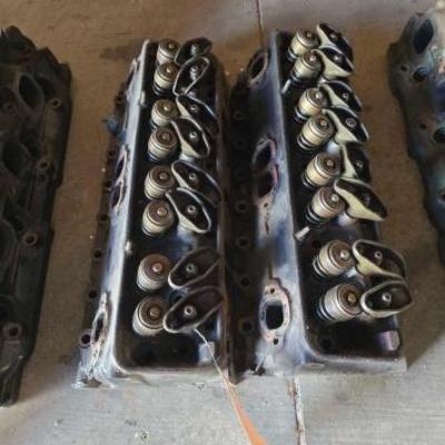 #22034 • 2 Engine Heads
