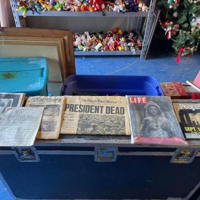 #20716 • Life Magazine1940 People Magazine 2001 The Dallas Times Herald 1963 The Dallas Morning News 1988 My Weekl...
