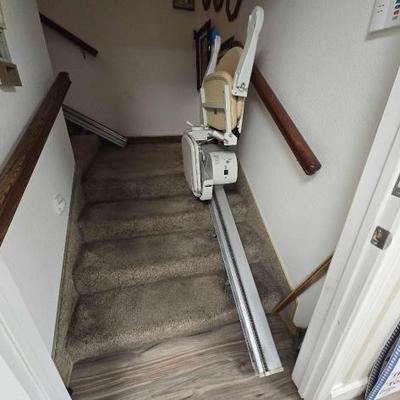 #60000 • Easy Lift Elevator
