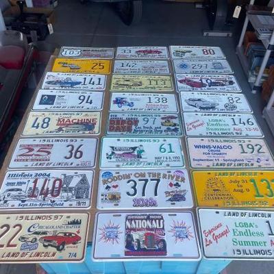 #6550 • 24 Illinois License Plates
