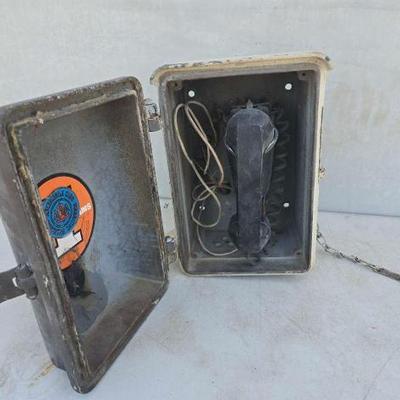 #13016 • Vintage Telephone
