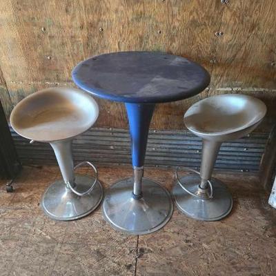 #2302 • (1) Table and (2) Barstools

