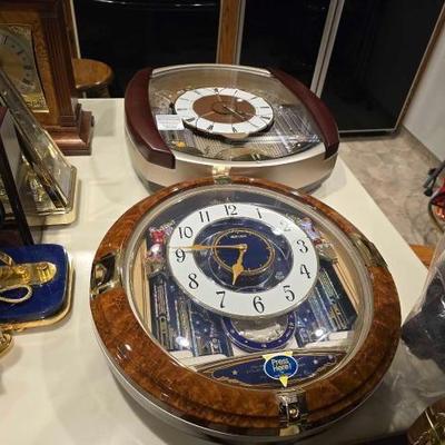 #60842 • (2) Seiko Melodies in Motion Clocks
