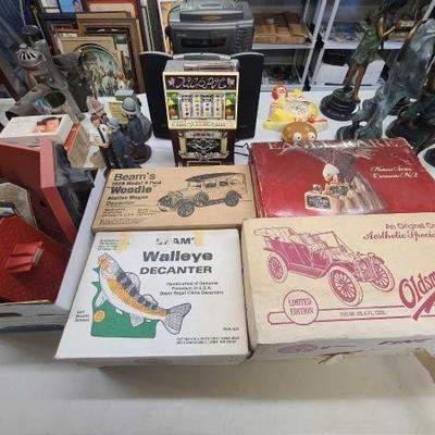 #1054 • (4) Vintage Decanters and (5) Platforms
