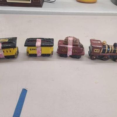 #1072 • (4) Miniature Train Decanters
