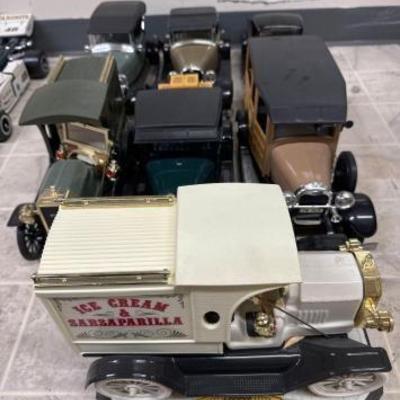 #50610 • 7 Classes Car/Truck Decanters
